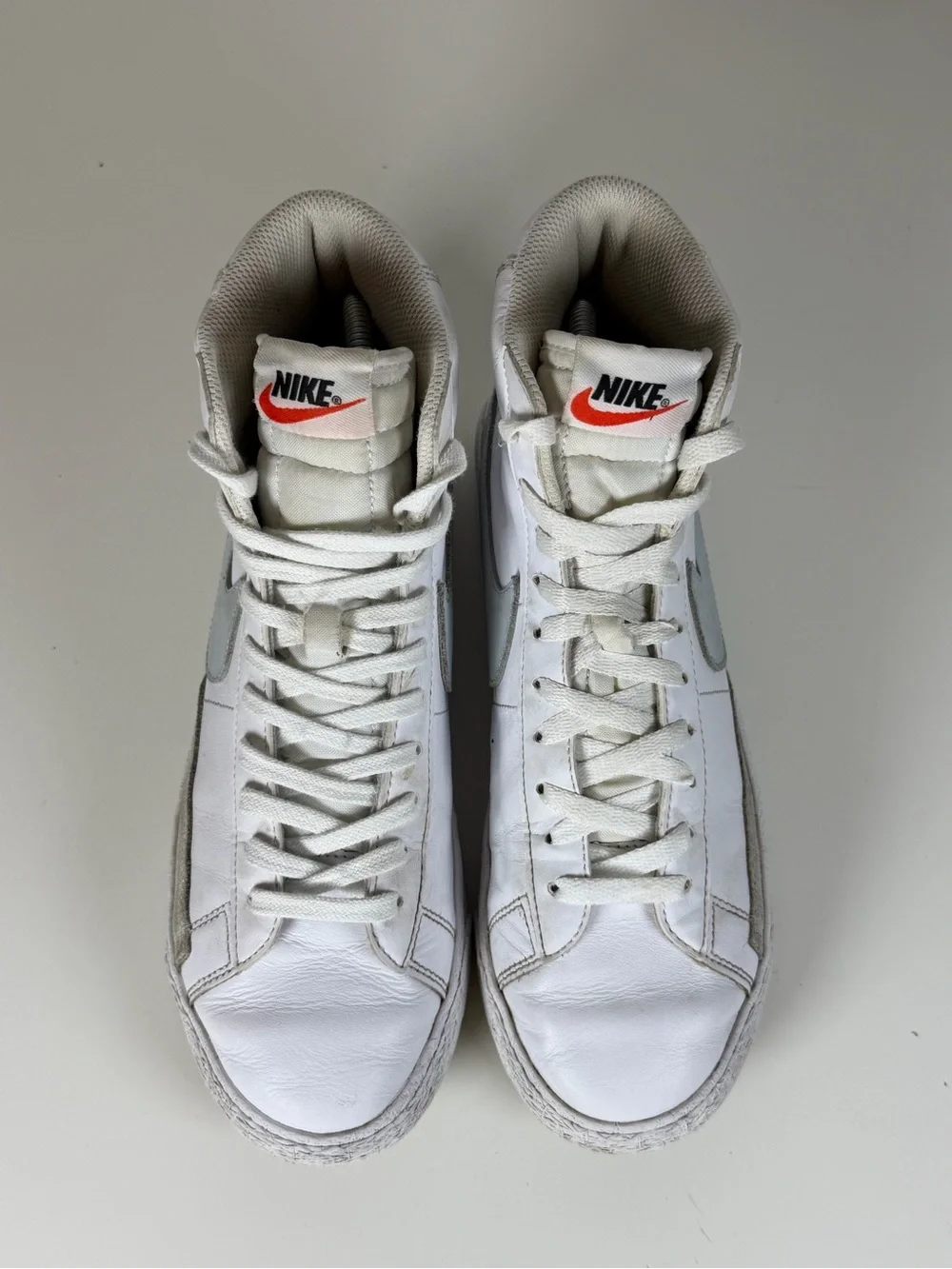 Nike Blazer Mid 77 White With Light Blue Swoosh Youth Size 7 EU 40